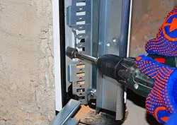 United Garage Doors Los Angeles, CA 323-673-8826 United Garage Doors Los Angeles, CA 323-673-8826 - installation-side